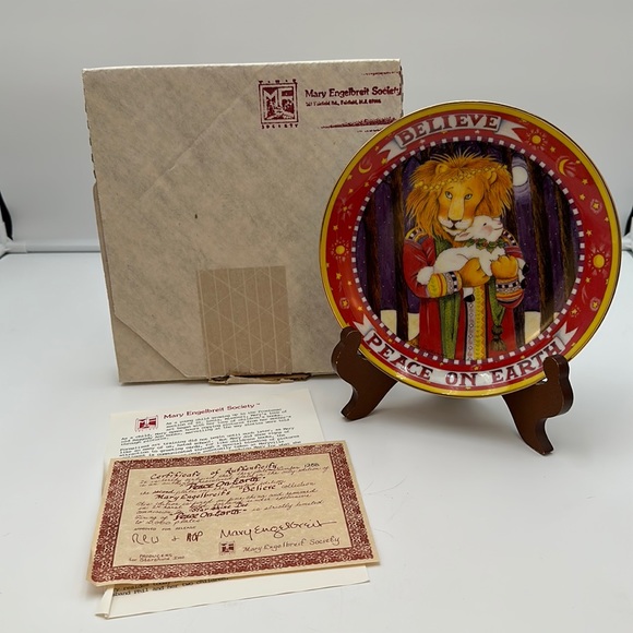 Mary Englebreit Collectors Believe Plate Peace on Earth. - Picture 1 of 15